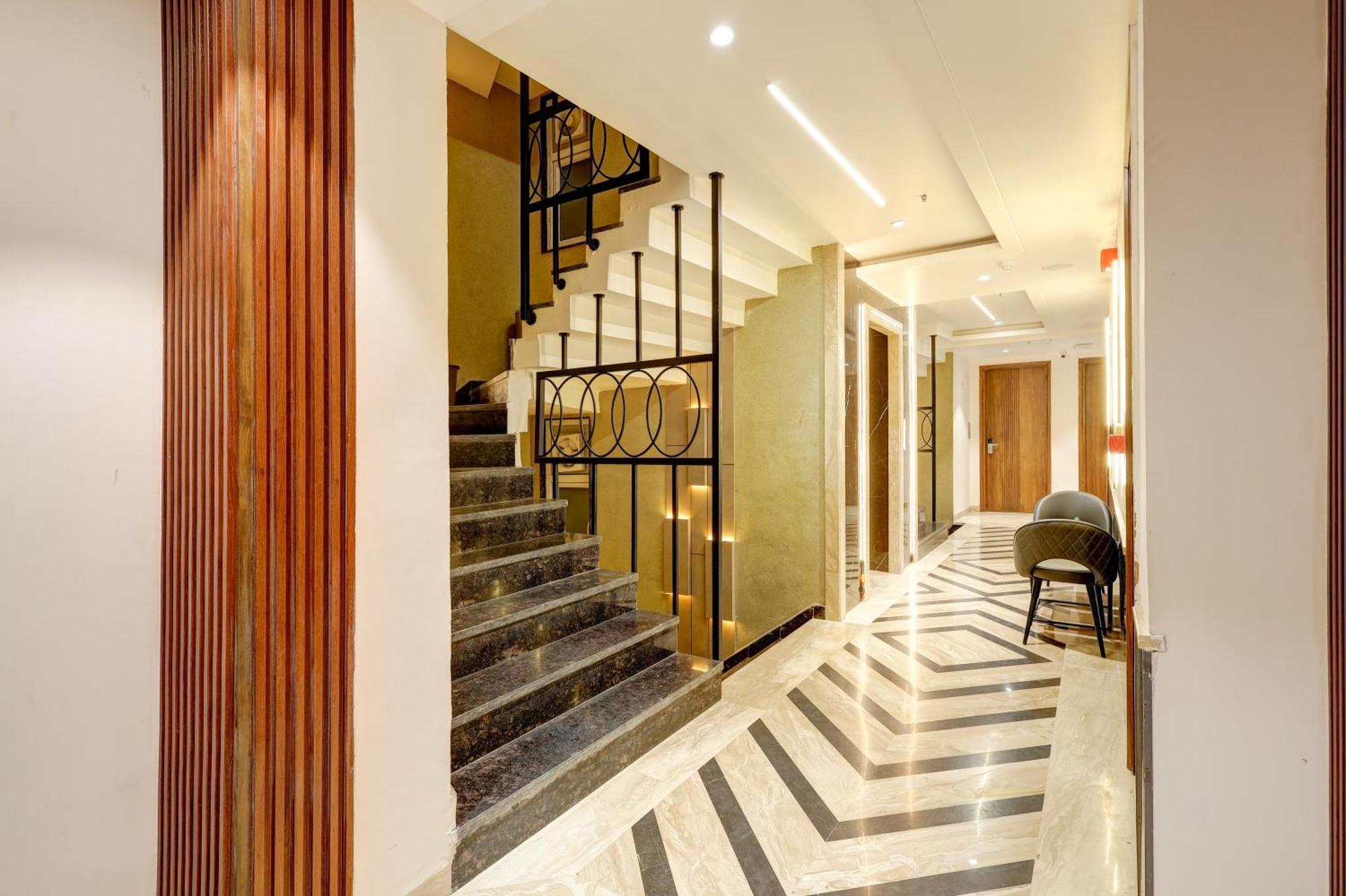 The Tyche New Delhi - Traveller'S Choice Award Winner 2025 Exterior photo