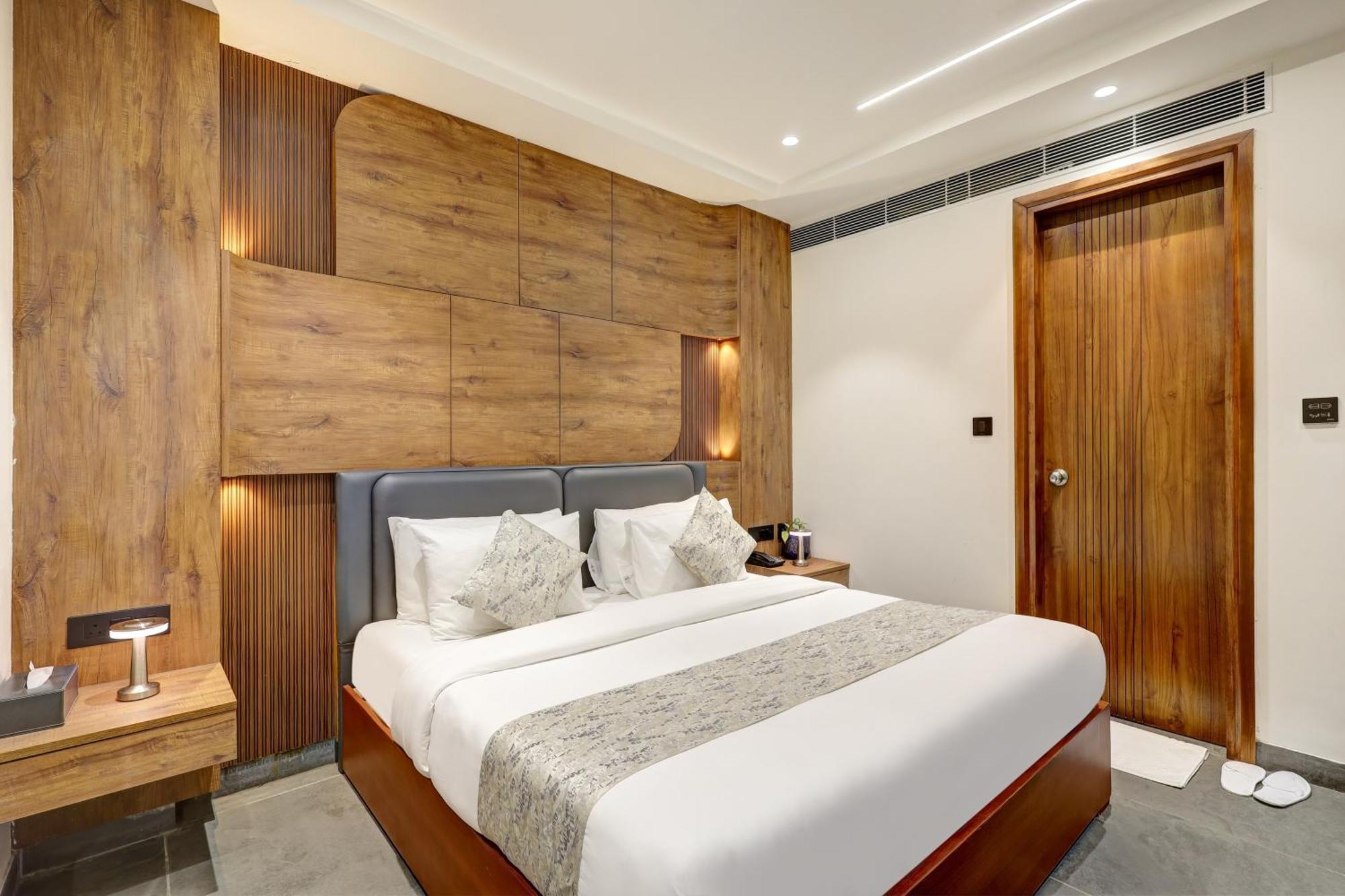 The Tyche New Delhi - Traveller'S Choice Award Winner 2025 Exterior photo