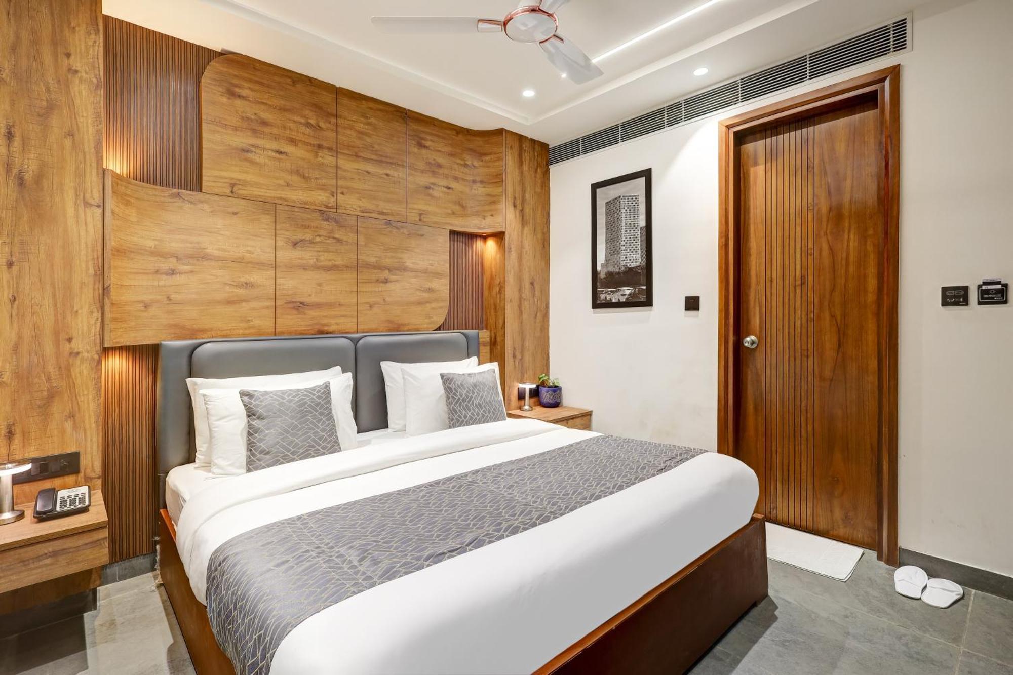 The Tyche New Delhi - Traveller'S Choice Award Winner 2025 Exterior photo