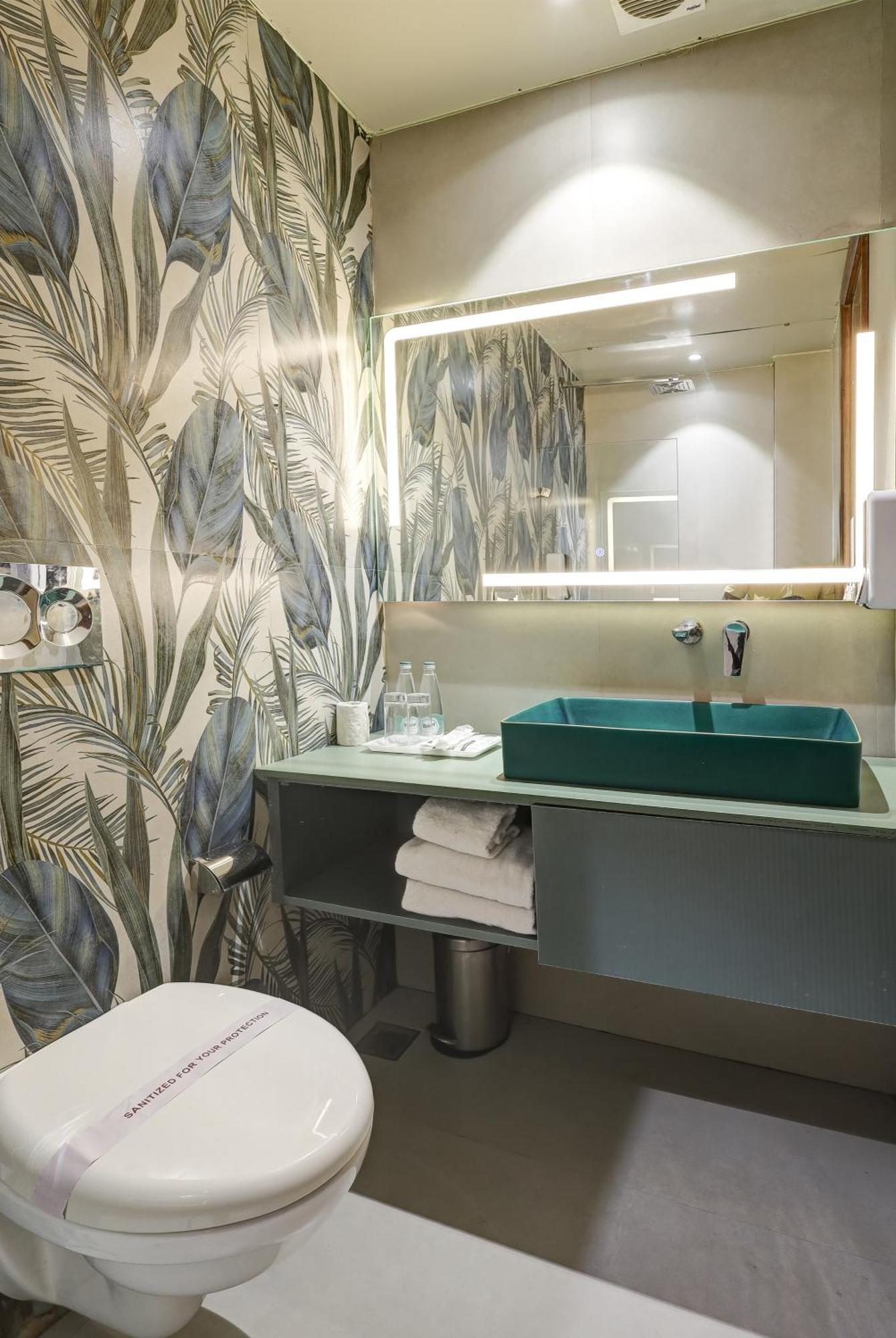 The Tyche New Delhi - Traveller'S Choice Award Winner 2025 Exterior photo